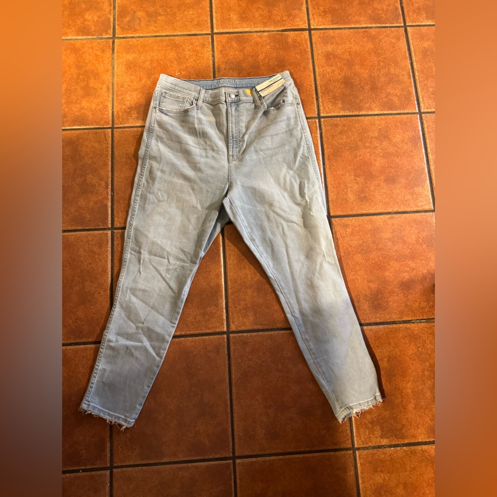 Arizona Jean Company Light Gray Women's Jeans